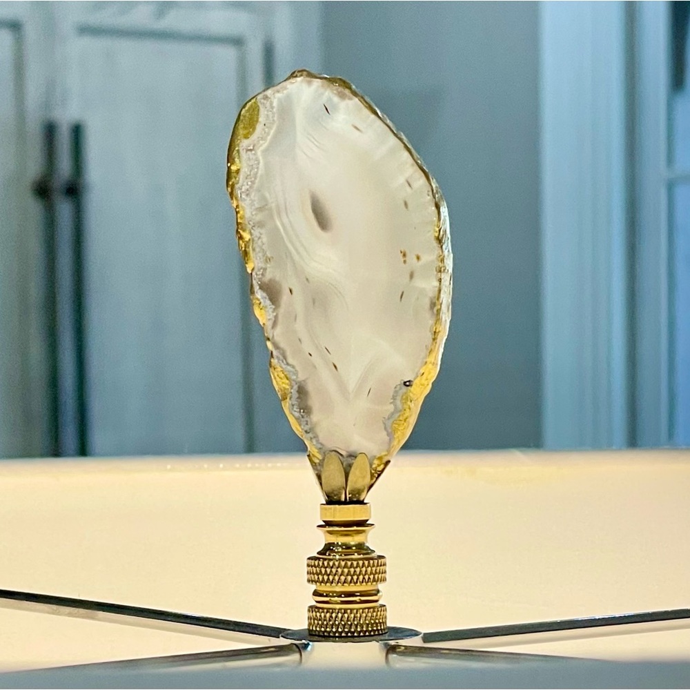 Hand Crafted Polished sliced agate lamp finial cream 3.5”
